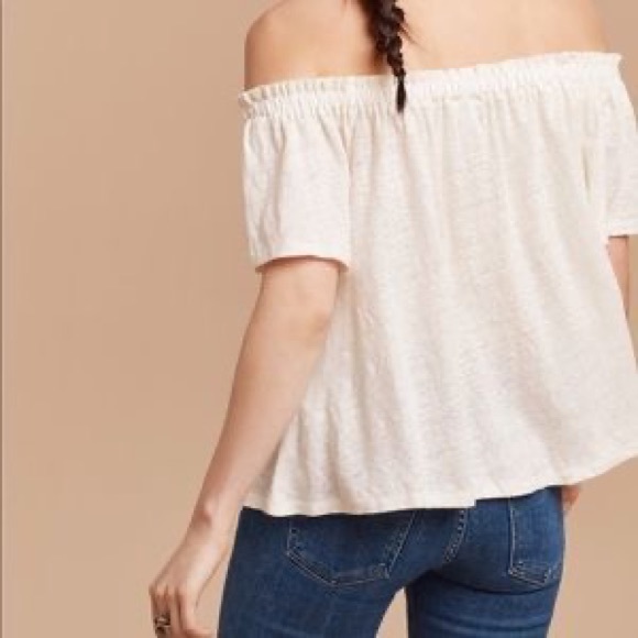 5/$35🍑 Like-New WILFRED 100% Linen Cream Sartre Top - Picture 2 of 11